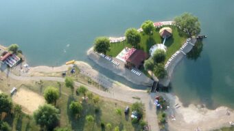 banatski raj jezero bela crkva srbija.