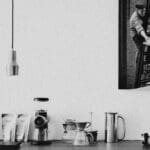 poster na zidu, interijer.