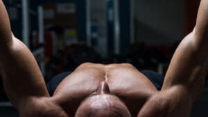 sportsko-srce-dizanje-tegova-bench