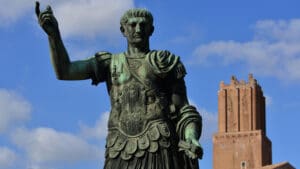 Rimski car Trajan, statua