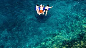 Ohridsko jezero, kupači, plava boja vode