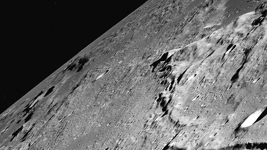 Mjesec i krateri