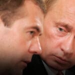Putin smjenjuje Medvedeva