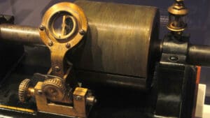 Fonograf, izum Thomasa A. Edisona, 1878 g.