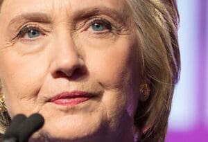 Hillary Clinton - prodaja uranijuma Rusima