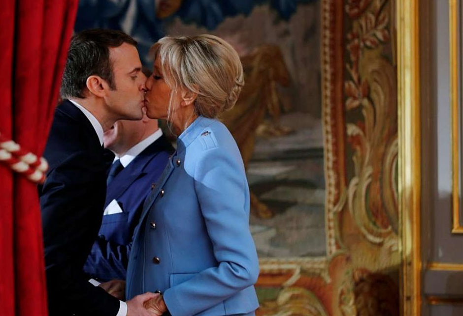 Macron i supruga se ljube