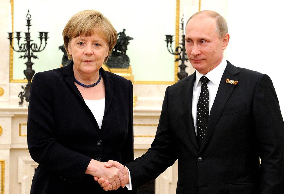 Vladimir Putin i Angela Merkel