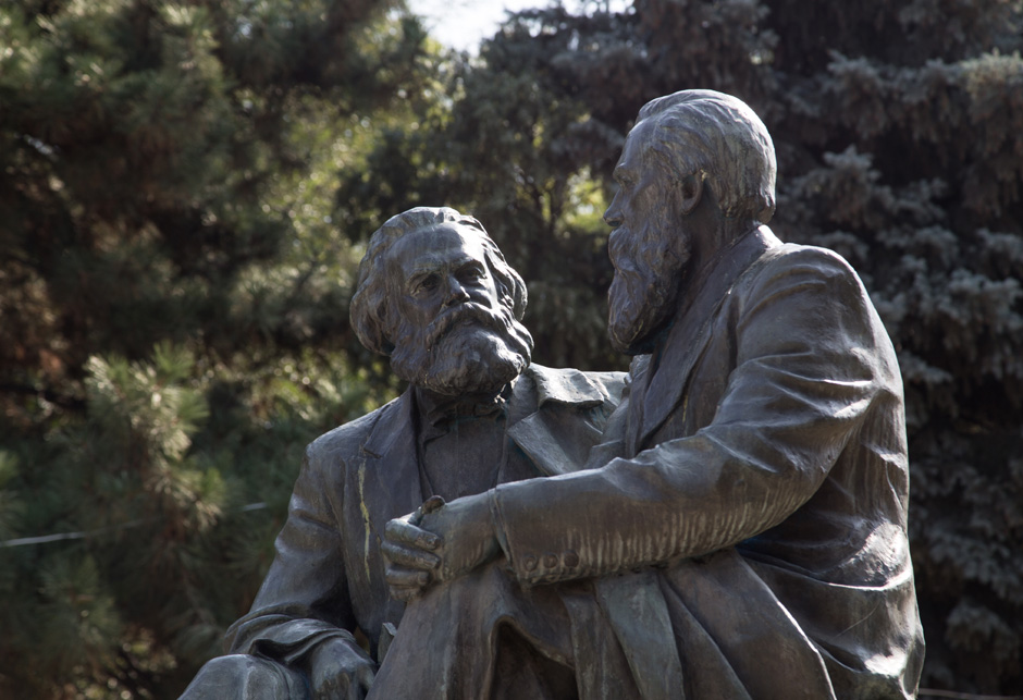 Marx Engels