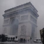 Prosvjedi u Parizu - Trijumfalna kapija
