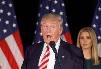Donald Trump - začuđen