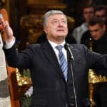 Porošenko se moli Bogu