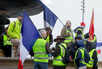 Žuti prsluci - zastave