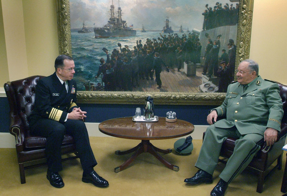 Chief of Naval Operations (CNO) Adm. Mike Mullen meets with Algerian Chief of Staff Gen. Major Ahmed Gaid-Sala