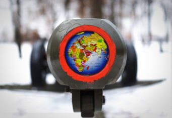 artiljerija cijev top haubica globus