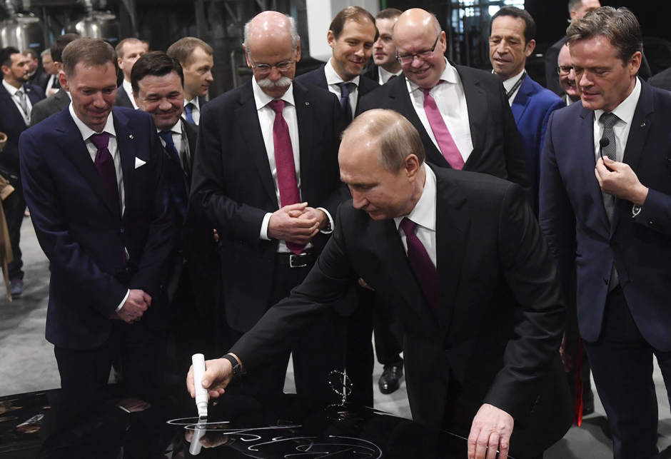 Vladimir Putin mercedesova fabrika