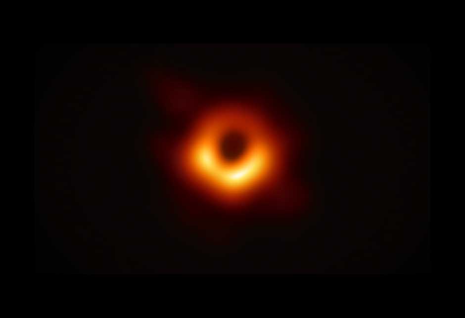 Crna rupa u središtu galaksije M87
