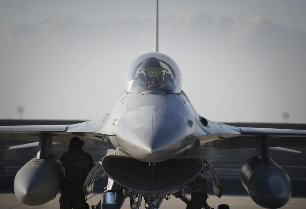 F-16