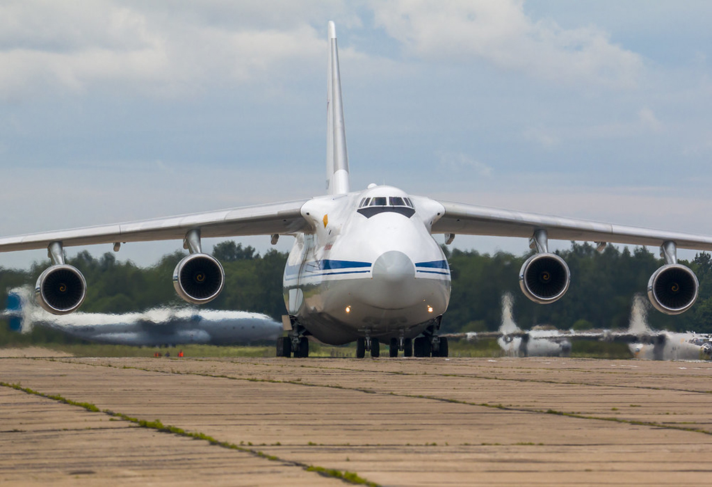 Transportni avion Antonov An-124