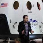 Kapsula Dragon V2 Elon Musk SpaceX