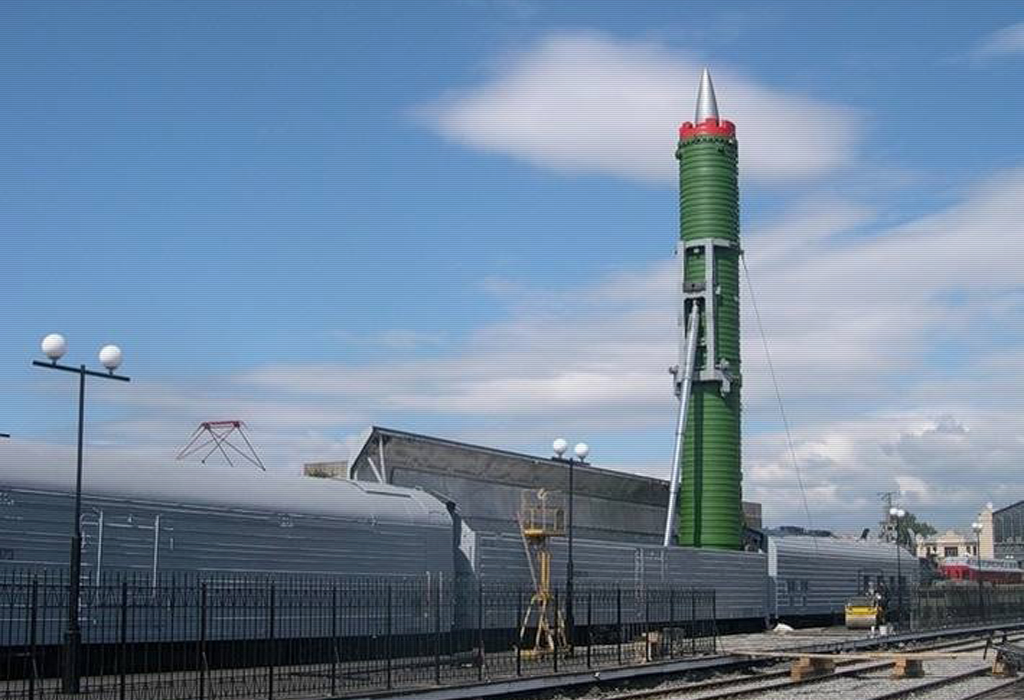 RT-23 Molodets ICBM nuklearni voz projektil