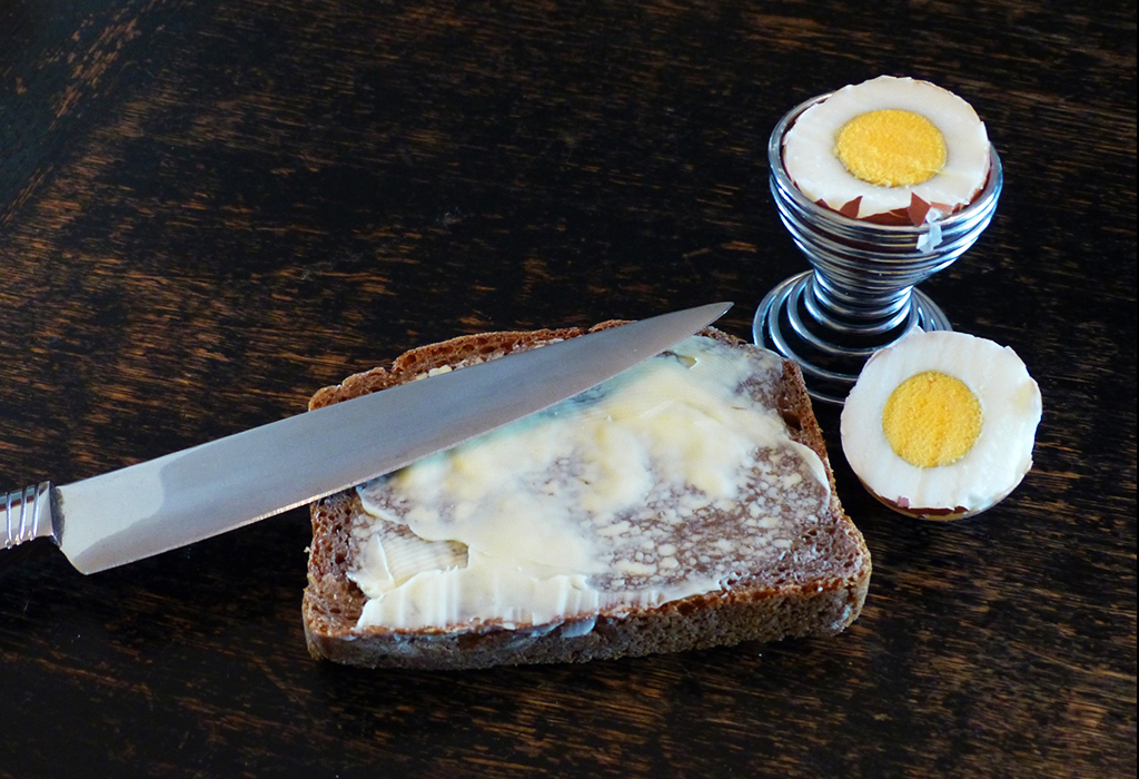Maslac - kruh - jaja