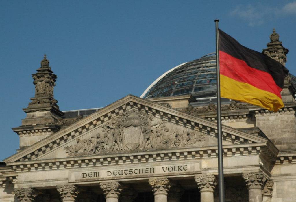Berlin - Njemacka zastava - Dem Deuche volke