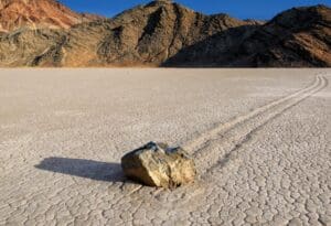 jedrilicarsko kamenje - kamenje koje plovi