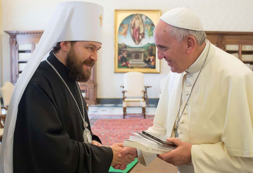 Mitropolit Hilarion i papa Franjo u Vatikanu