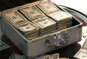 Dolari u kuferu