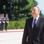 Ilham Aliyev ispred vojnika