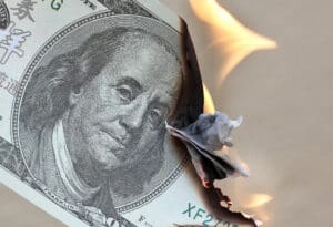 Američki dolar gori