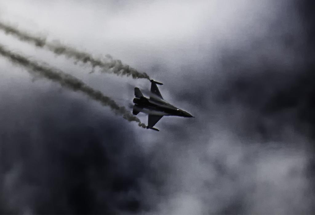 F-16