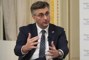 Odmahivac rukom - Plenkovic