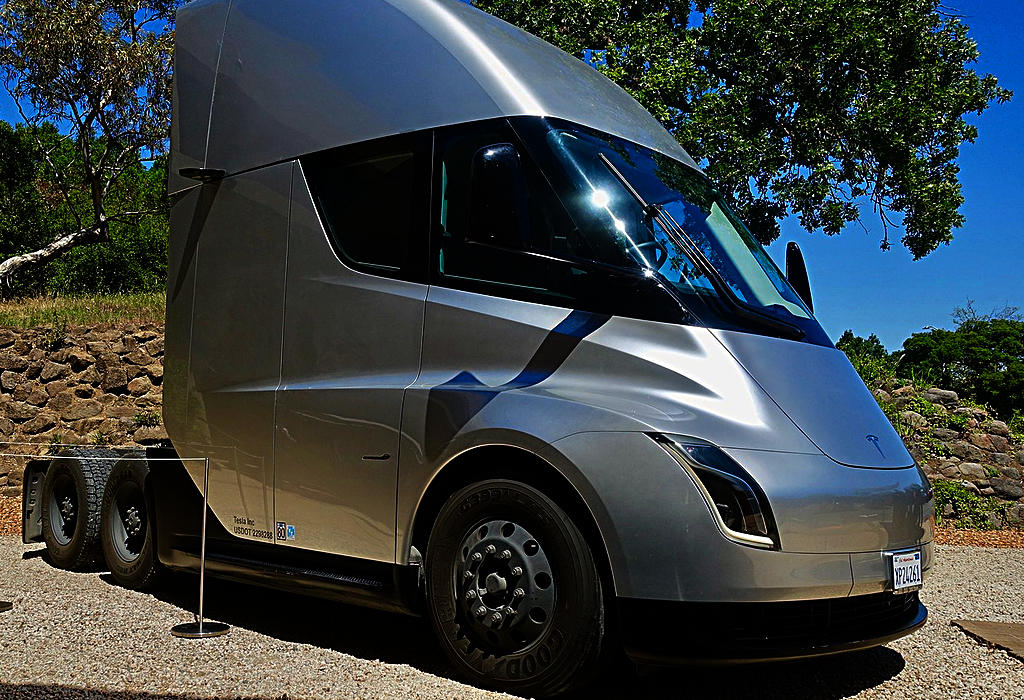 Tesla Semi