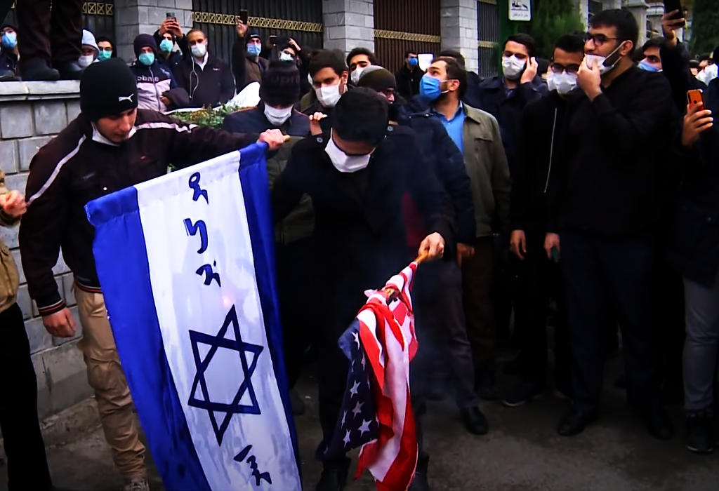Paljenje Izraelske i Americke zastave