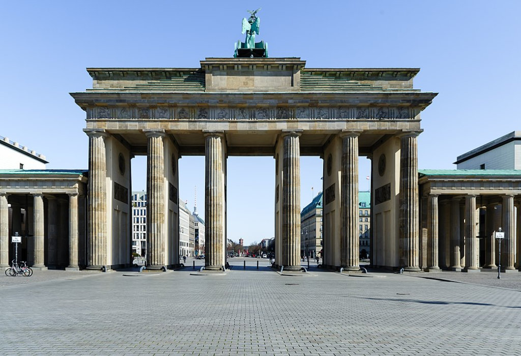 Brandenburger Tor u Berlinu tokom zakljucavanja