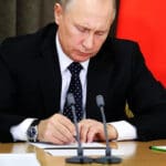 Putin zapisuje biljeske