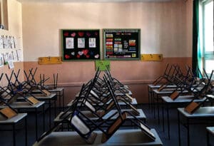 Prazna ucionica- Zatvaranje skola