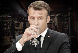 Emmanuel Macron u restoranu