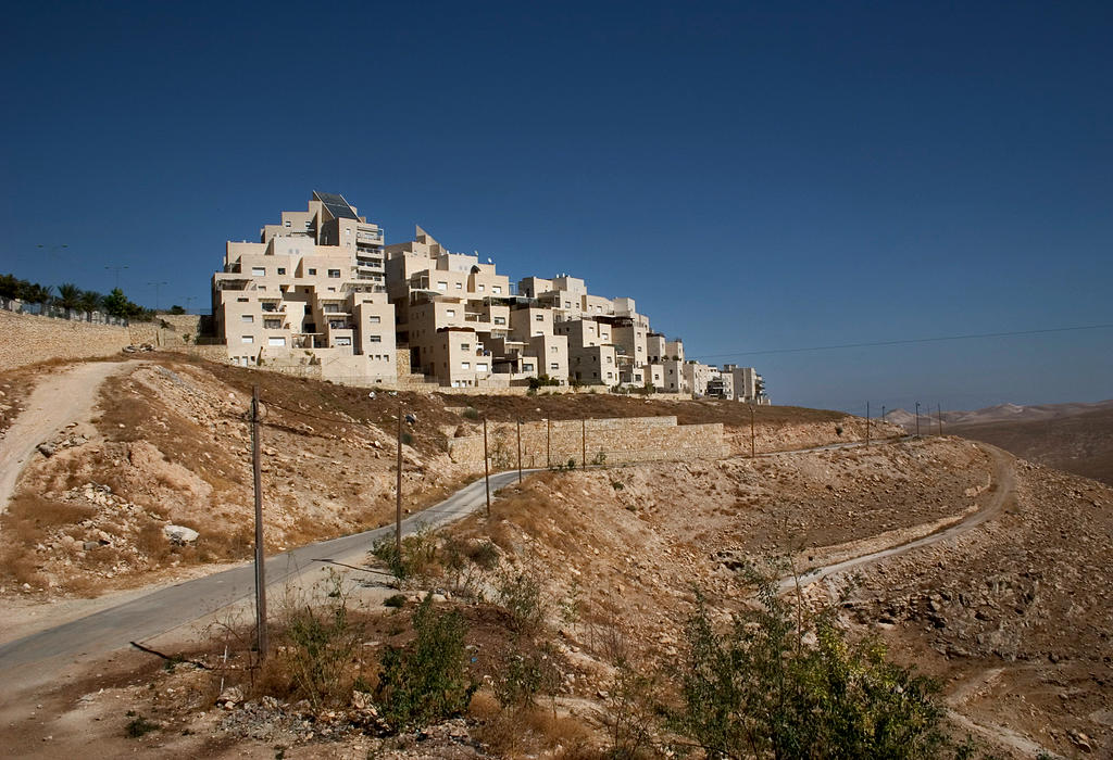 Maale Adumim, Izraelsko naselje na okupiranom palestinoskom tlu