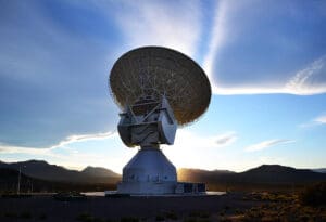 Radar za pracenje svemirskih objekata