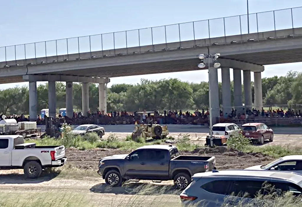 Stotine migranata ispod mosta u Teksasu