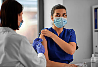 Vakcinisanje medicinskog osoblja