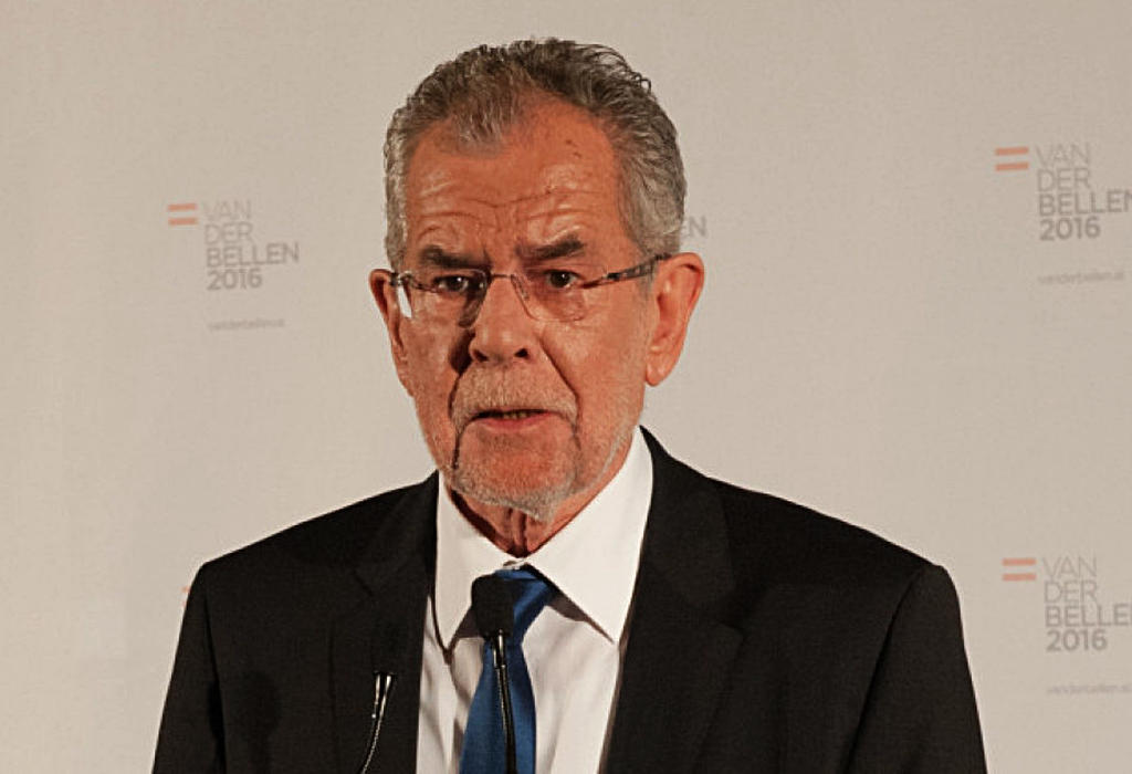 Dr. Alexander Van der Bellen