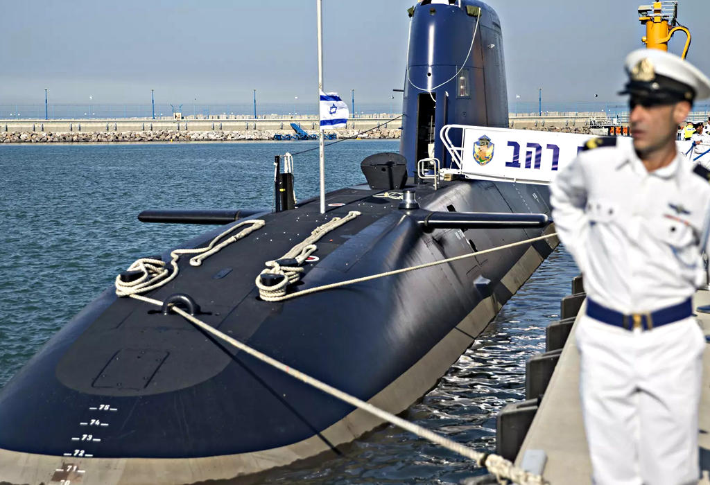 Izraelska podmornica koja moze biti opremljena nuklearnim oruzjem