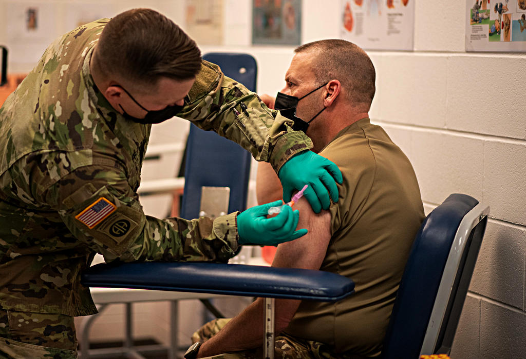 Vakcinisanje americke vojske