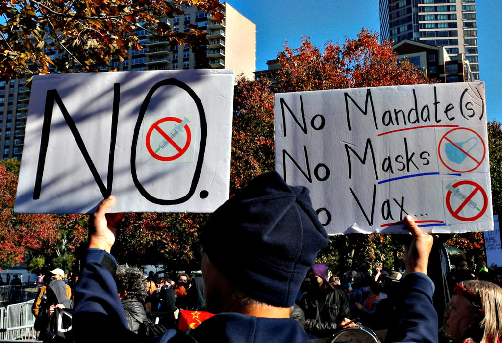 Protest protiv mandata vakcina, maski