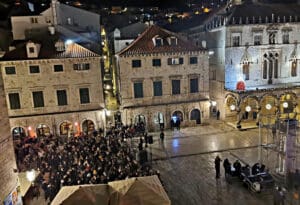 koncert Daleke Obale na Stradunu