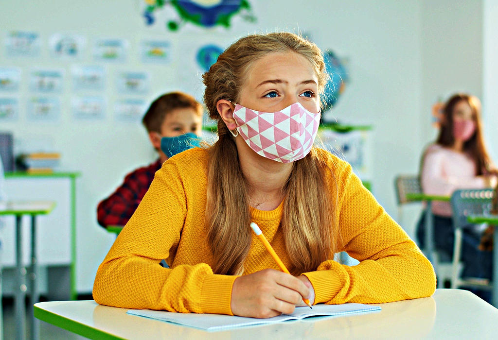 Djeca nose maske u skoli