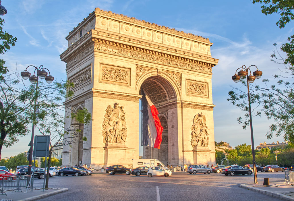 Trijumfalna kapija - zastava